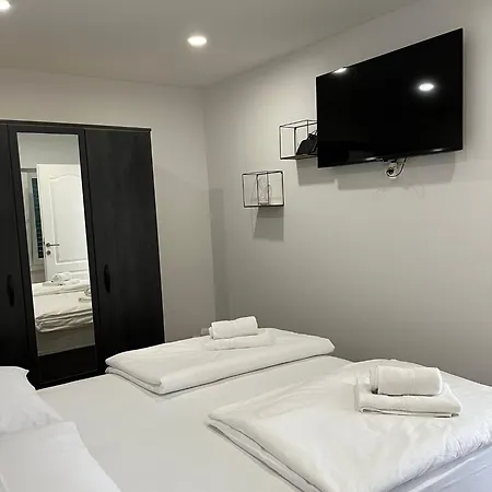 Apartman By The Sea Stobrec, - 23013